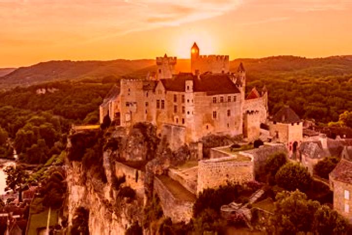 Victoria, 39 — Escort in Beynac, France