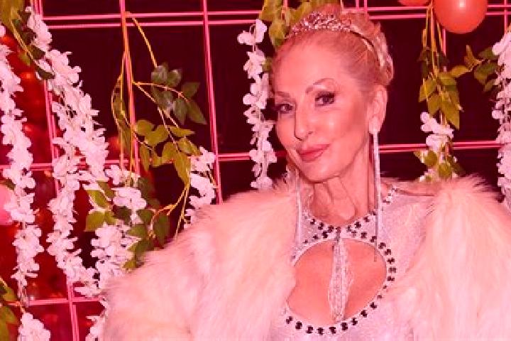 Victoria, 39 — Escort in Falkensee, Germany