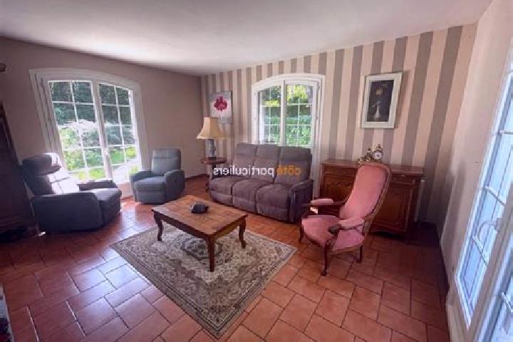 Victoria, 39 — Escort in Fontaine-Etoupefour, France