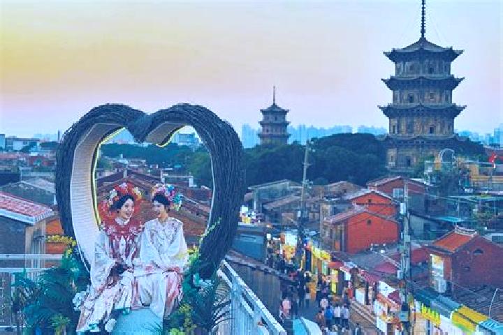 Victoria, 39 — Escort in Lianyi, China