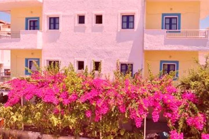 Victoria, 39 — Escort in Nea Apollonia, Greece