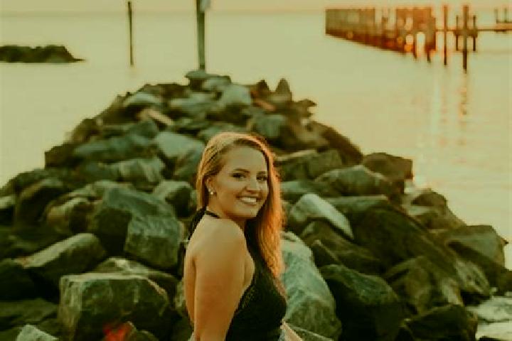 Victoria, 39 — Escort in Westover, United States