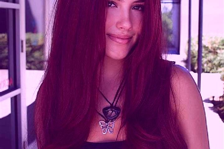 Violet, 20, a auburn dark-eyed mixed companion based in Piasco. Offering Travel Companion, Dinner Date, BDSM, Domination. Available for incall and outcall, o...
