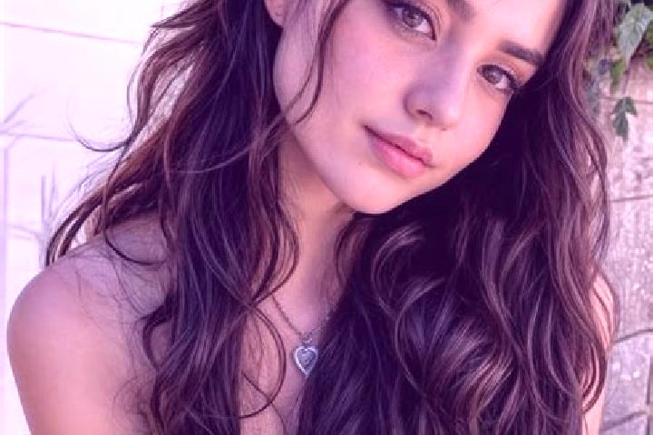 Violet, 20, a auburn hazel-eyed asian companion based in Khlong Yai. Offering Girlfriend Experience, Massage, OWO. Available for incall and outcall, day and ...