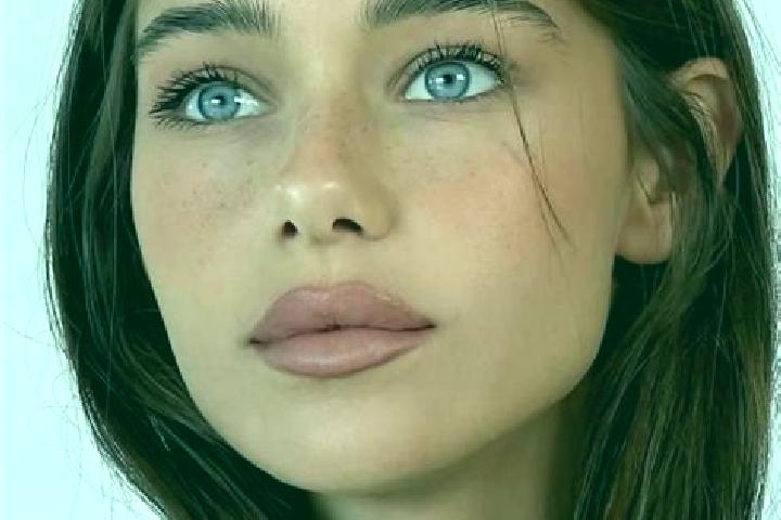 Violet, 20, a brunette grey-eyed caribbean companion based in Pena Pobre. Offering CIM, BDSM, Fetish. Available for incall and outcall, overnight bookings av...