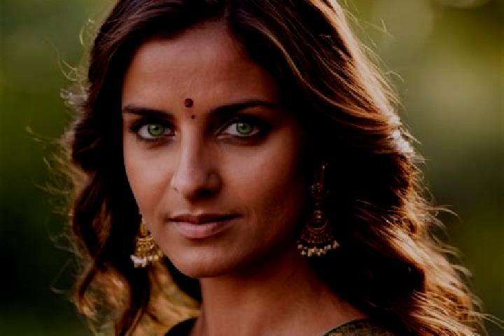 Violet, 20, a chestnut green-eyed indian companion based in Pacteton. Offering OWO, Girlfriend Experience, BDSM, Deep French Kissing. Available for incall an...