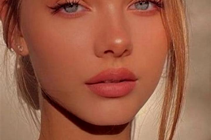 Violet, 20, a dark blonde blue-eyed caribbean companion based in Conneaut Lakeshore. Offering Striptease, Travel Companion, Dinner Date. Available for incall...