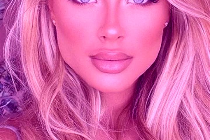 Violet, 20, a dark blonde blue-eyed latina companion based in Bobbio. Offering A-Level, Deep French Kissing, Party Girl, Roleplay, Tantra. Available for inca...