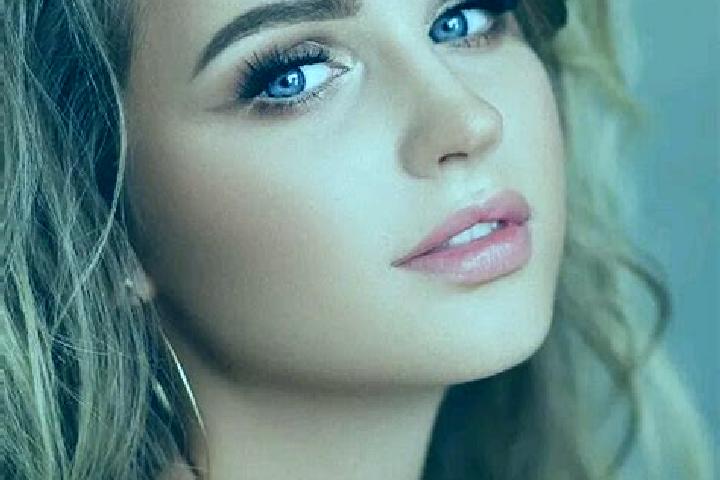 Violet, 20, a dark blonde blue-eyed slavic companion based in Ottenbuttel. Offering 69, A-Level, GFE. Available for incall and outcall, day and evening dates.