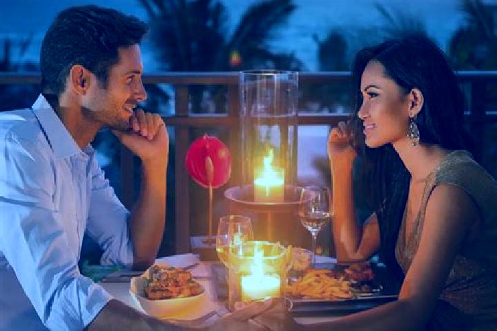 Violet, 20, a red amber-eyed latina companion based in Trikarpur South. Offering Couples, Dinner Date, CIM. Available for incall and outcall, overnight booki...