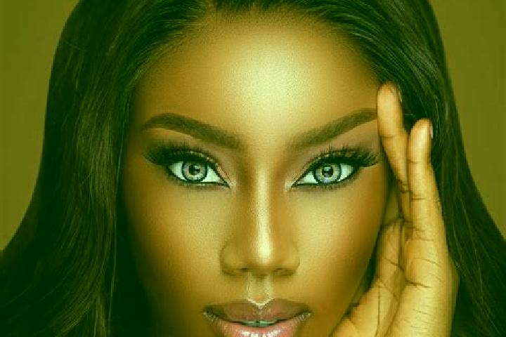 Violet, 20, a red blue-eyed ebony companion based in Eschau. Offering Deep French Kissing, Travel Companion, Domination. Available for incall and outcall, da...