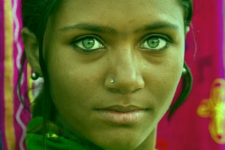 Violet, 20, a red green-eyed indian companion based in Taoling. Offering Travel Companion, 69, GFE. Available for incall and outcall, overnight bookings avai...