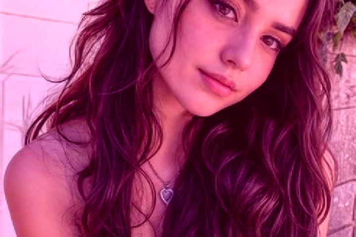 Violet, 20, a red hazel-eyed indian companion based in Essenheim. Offering A-Level, CIM, Roleplay, Couples, GFE. Available for incall and outcall, overnight ...