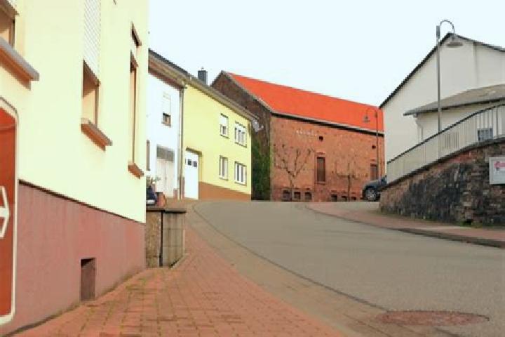 Violet, 20 — Escort in Kastel-Staadt, Germany