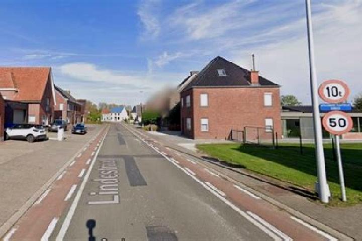 Violet, 20 — Escort in Nederzwalm-Hermelgem, Belgium