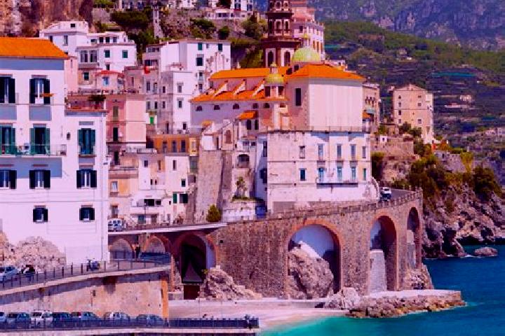 Violet, 20 — Escort in Sciarborasca, Italy