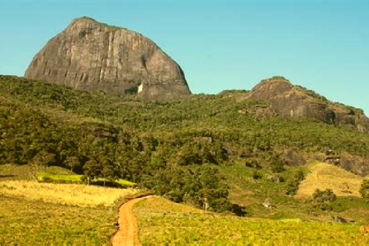 Violet, 20 — Escort in Serra da Saudade, Brazil