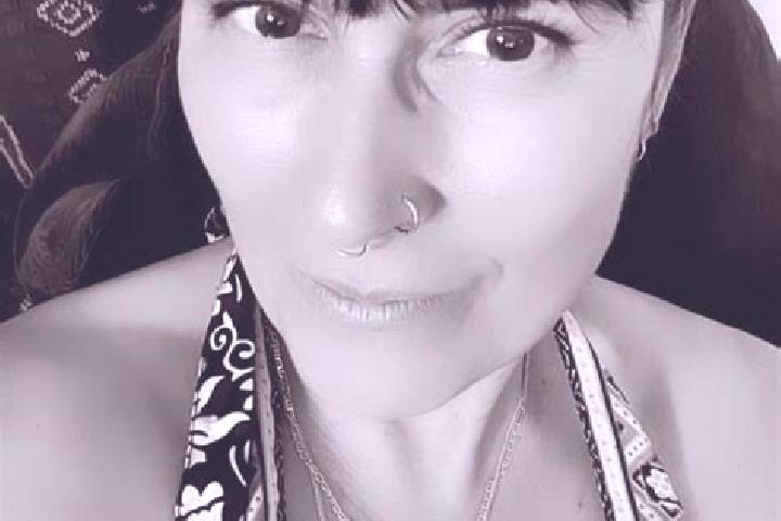 Violet, 20 — Escort in Vaiges, France