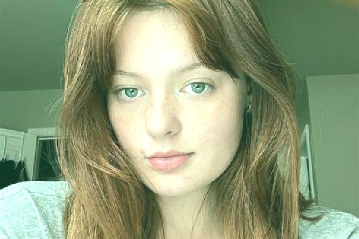 Violet, 21, a blonde brown-eyed indian companion based in San Andres de la Cal. Offering Fetish, Deep French Kissing, Travel Companion, Girlfriend Experience...