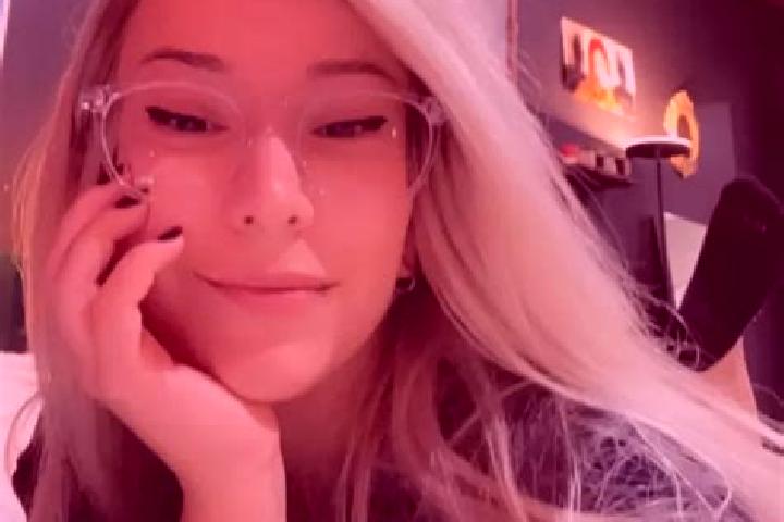 Violet, 21, a blonde grey-eyed mixed companion based in Klos. Offering Massage, Deep French Kissing, Girlfriend Experience, CIM. Available for incall and out...
