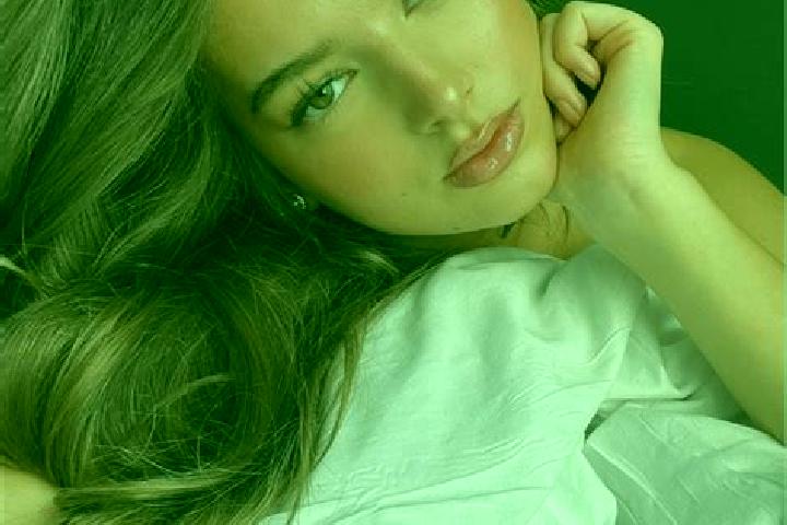 Violet, 21, a brunette hazel-eyed ebony companion based in Calvagese della Riviera. Offering OWO, Duos, Striptease. Available for incall and outcall, overnig...