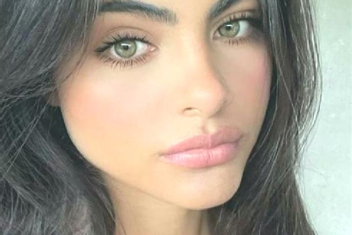Violet, 21, a brunette hazel-eyed latina companion based in San Francisco la Union. Offering GFE, Fetish, Roleplay, Travel Companion. Available for incall an...
