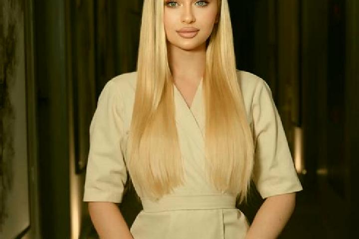 Violet, 21, a dark blonde amber-eyed caribbean companion based in Kosi. Offering Roleplay, Tantra, Erotic Massage, Duos. Available for incall and outcall, ov...