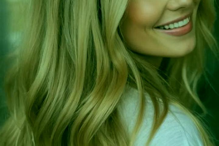 Violet, 21, a dark blonde hazel-eyed mixed companion based in Pianu de Sus. Offering 69, Striptease, Party Girl. Available for incall and outcall, overnight ...