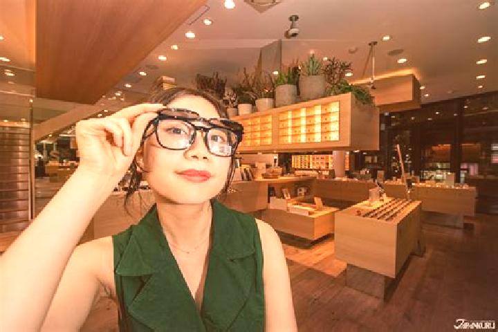 Violet, 21 — Escort in Guanyinshan, China