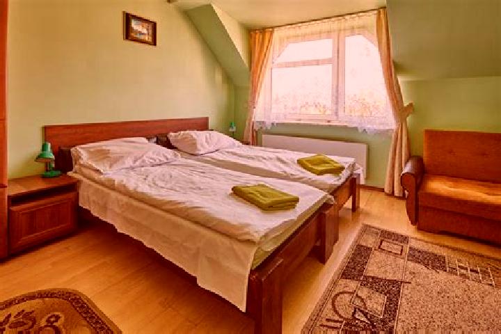 Violet, 21 — Escort in Horyniec-Zdroj, Poland