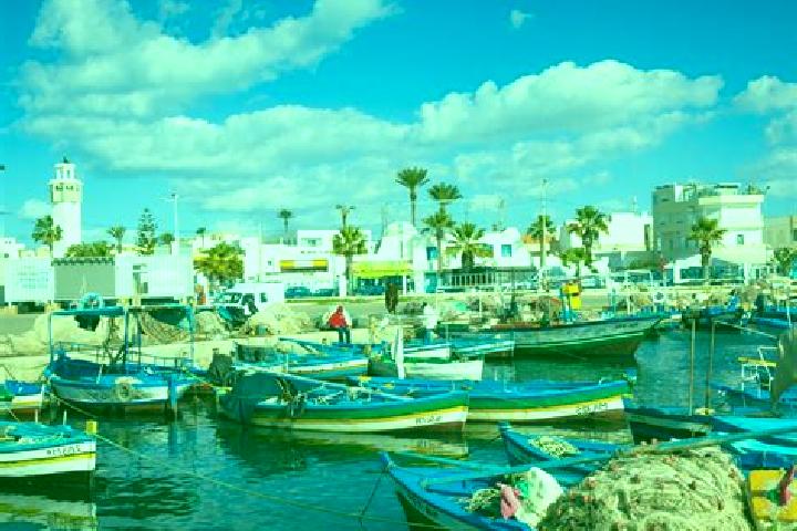 Violet, 21 — Escort in La Sebala du Mornag, Tunisia