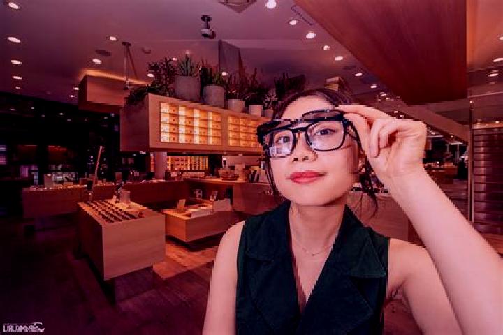 Violet, 21 — Escort in Miaoxiang, China