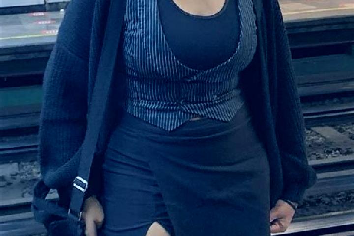 Violet, 21 — Escort in Mustafabeyli, Turkey
