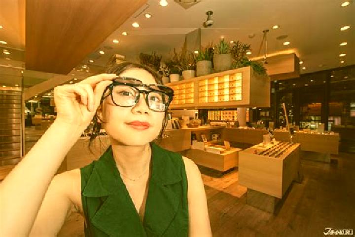 Violet, 21 — Escort in Sakaidecho, Japan