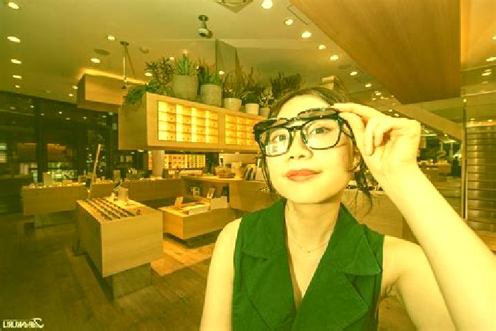 Violet, 21 — Escort in Sanchuan, China