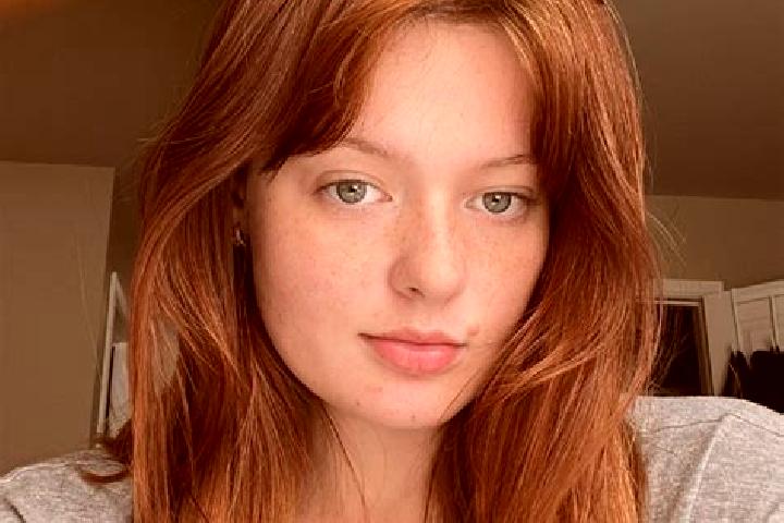Violet, 22, a auburn blue-eyed mediterranean companion based in Selebung Satu. Offering Overnight, CIM, Erotic Massage. Available for incall and outcall, ove...