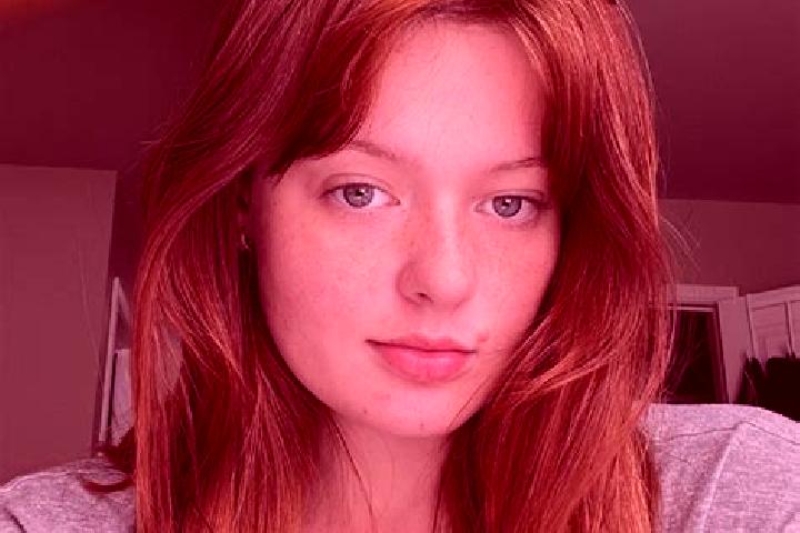 Violet, 22, a auburn brown-eyed latina companion based in Kato Gouves. Offering Massage, Roleplay, Deep French Kissing, Couples. Available for incall and out...