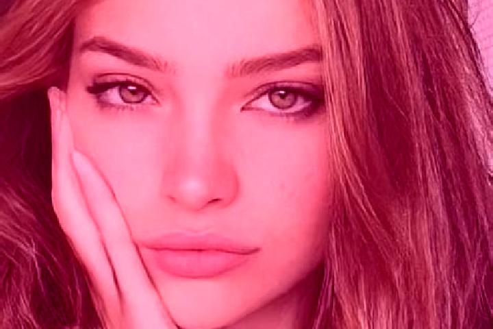 Violet, 22, a dark blonde hazel-eyed slavic companion based in Rymarov. Offering 69, Deep French Kissing, Couples. Available for incall and outcall, day and ...
