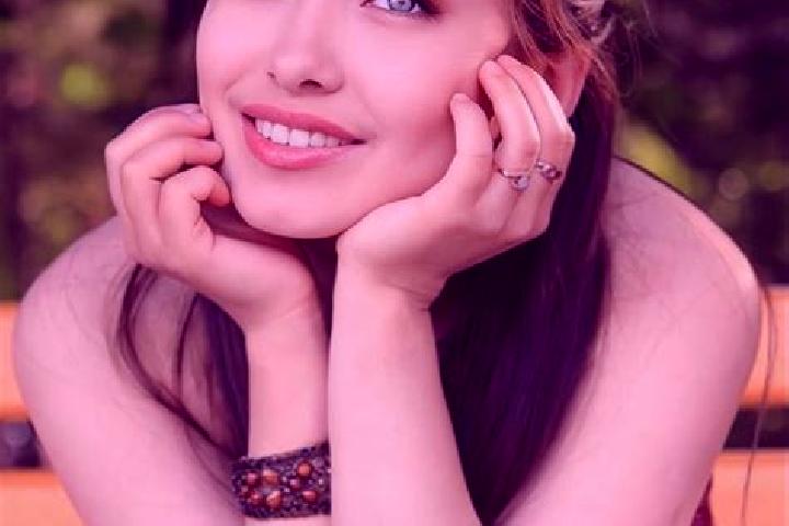 Violet, 22, a red blue-eyed asian companion based in Bjoerkoe. Offering Dinner Date, Deep French Kissing, Massage, 69. Available for incall and outcall, day ...