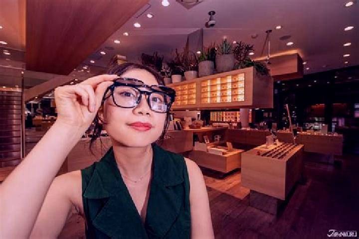 Violet, 22 — Escort in Chuanshi, China