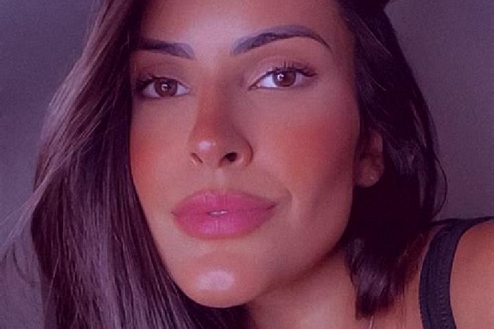 Violet, 22 — Escort in Lari, Peru