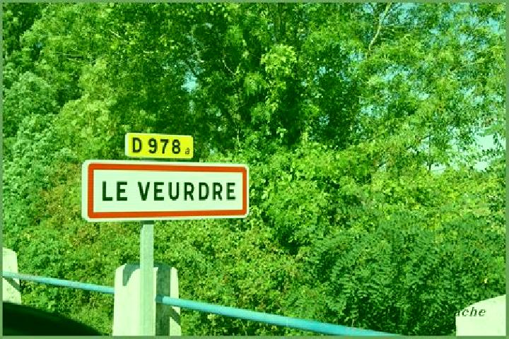 Violet, 22 — Escort in Le Veurdre, France