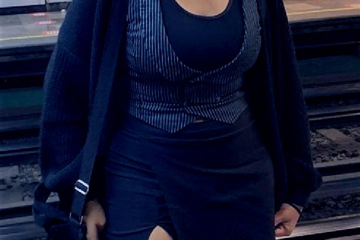 Violet, 22 — Escort in Lebao, Indonesia