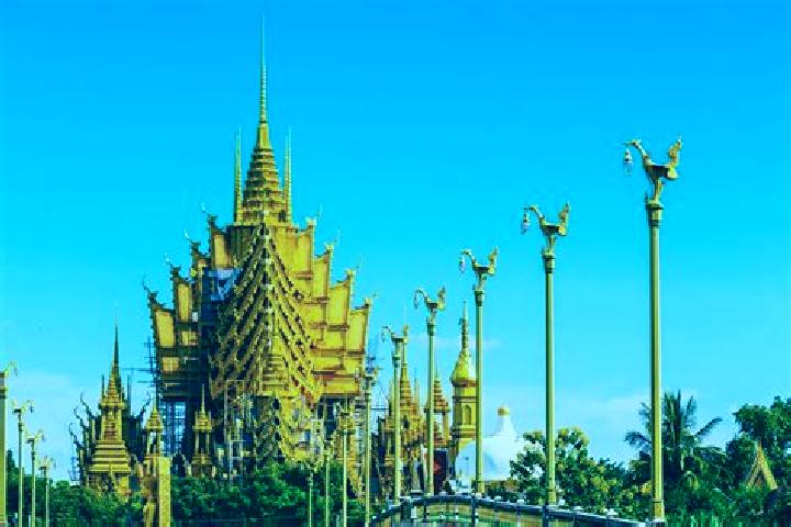 Violet, 22 — Escort in Phitsanulok, Thailand
