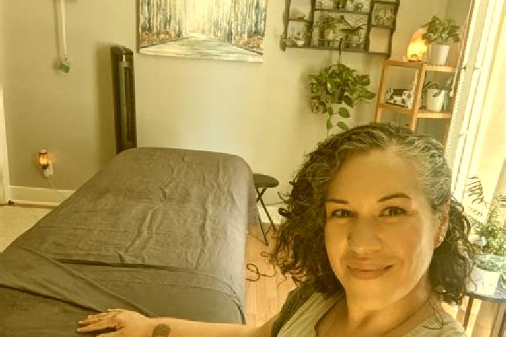 Violet, 23, a black dark-eyed caribbean companion based in Hines. Offering Massage, 69, Couples. Available for incall and outcall, overnight bookings available.