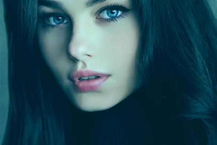 Violet, 23, a black grey-eyed caucasian companion based in Cissone. Offering Dinner Date, Couples, CIM, Duos. Available for incall and outcall, day and eveni...