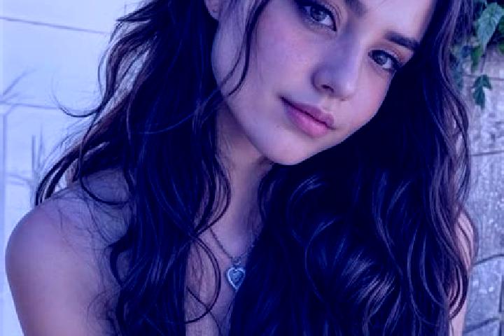Violet, 23, a black hazel-eyed caucasian companion based in Shimokawauchi. Offering Erotic Massage, Couples, Tantra, CIM. Available for incall and outcall, d...
