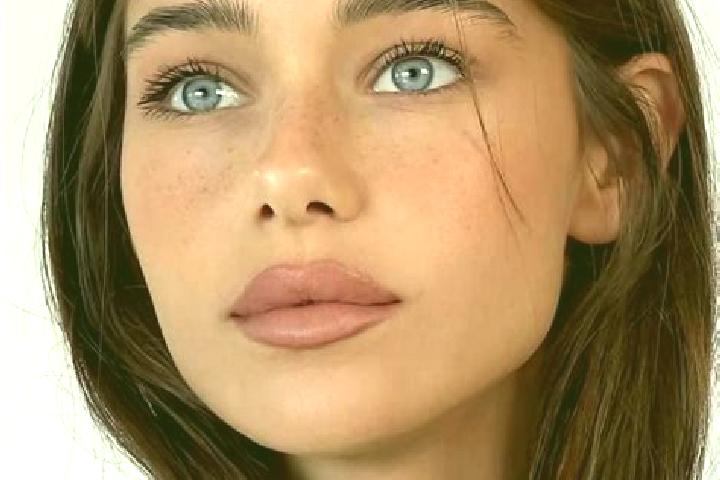 Violet, 23, a brunette brown-eyed mediterranean companion based in Longkong. Offering GFE, Travel Companion, Fetish, Prostate Massage, Overnight. Available f...