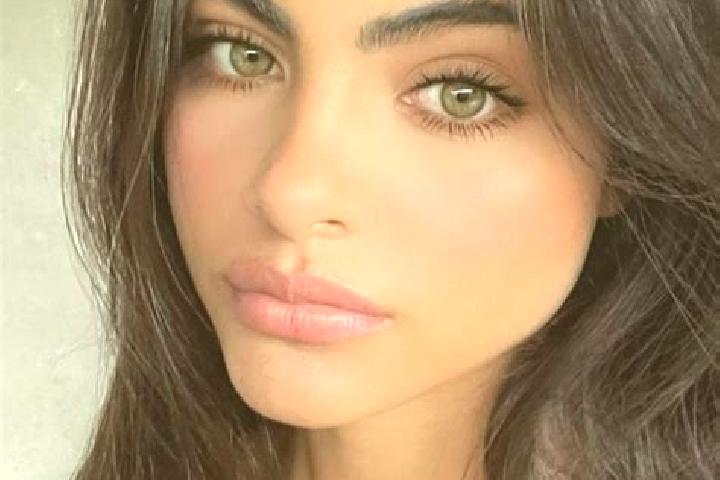 Violet, 23, a dark blonde green-eyed european companion based in Campillos-Sierra. Offering GFE, Tantra, Travel Companion, Deep French Kissing. Available for...