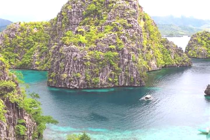Violet, 23 — Escort in Amdos, Philippines